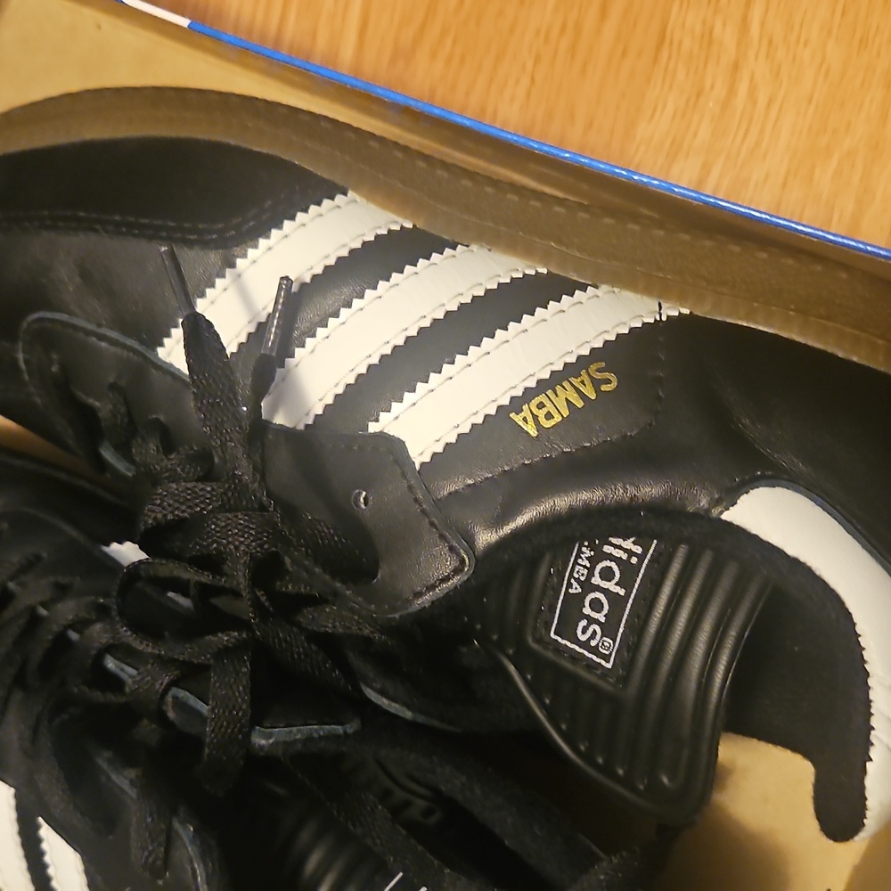 Adidas Samba Classic Indoor Soccer Shoes Core Black Gum Soles - Picture 4 of 5